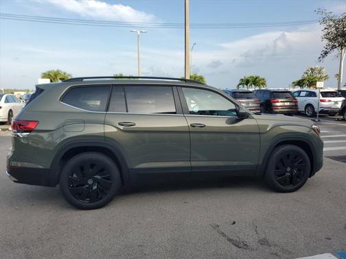 2025 Volkswagen Atlas 2.0T SE w/Technology