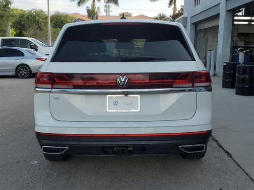 2025 Volkswagen Atlas 2.0T SE w/Technology