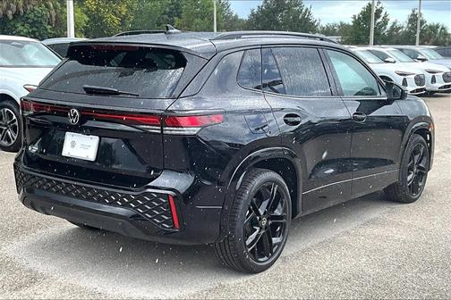 2025 Volkswagen Tiguan 2.0T SE R-Line Black