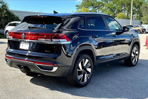 2026 Volkswagen Atlas Cross Sport 2.0T SE w/Technology 4MOTION