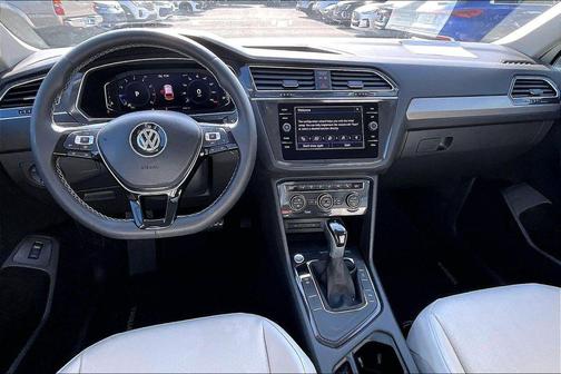 Pure White 2021 Volkswagen Tiguan 2.0T SE R-Line Black
