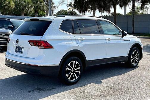 Pure White 2022 Volkswagen Tiguan 2.0T S