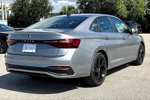 2026 Volkswagen Jetta 1.4T SE