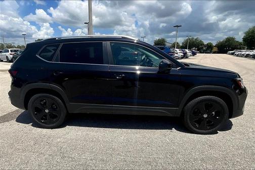 2025 Volkswagen Taos 1.5T SEL