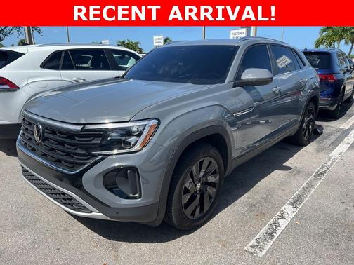 2025 Volkswagen Atlas Cross Sport 2.0T SE w/Technology