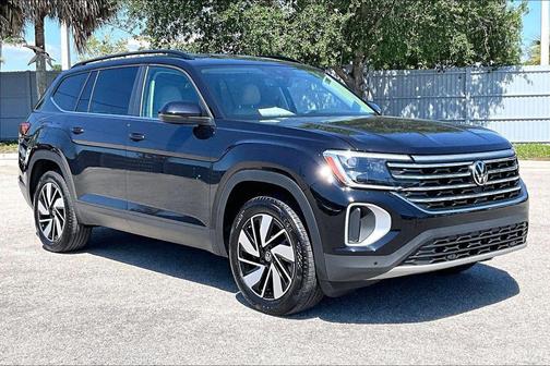 Deep Black 2026 Volkswagen Atlas 2.0T SE w/Technology 4MOTION