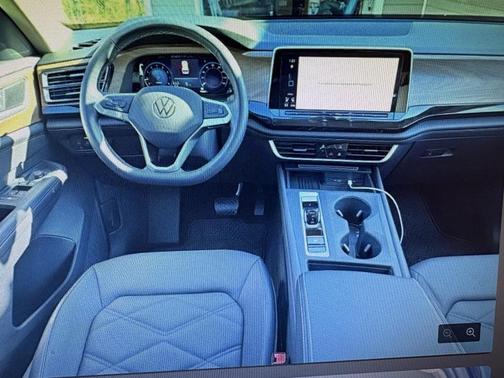 2025 Volkswagen Atlas 2.0T SE