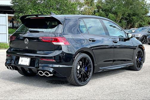 mythos black metallic 2026 Volkswagen Golf R 2.0T DSG
