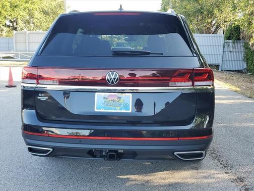 2025 Volkswagen Atlas 2.0T SE w/Technology