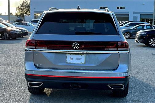 2025 Volkswagen Atlas 2.0T SE w/Technology