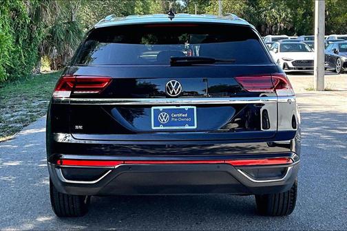 Deep Black 2023 Volkswagen Atlas Cross Sport 2.0T SE w/Technology