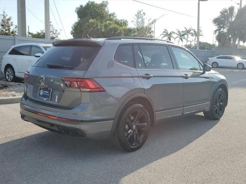 2024 Volkswagen Tiguan 2.0T SE R-Line Black