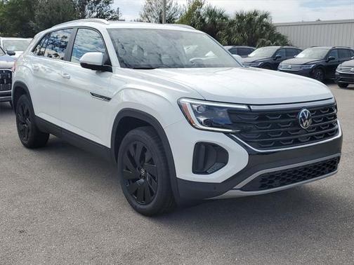 2025 Volkswagen Atlas Cross Sport 2.0T SE w/Technology 4MOTION