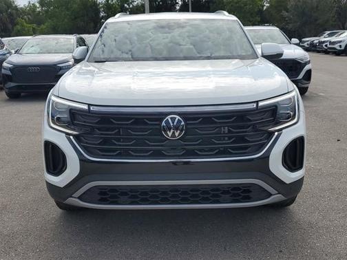 2025 Volkswagen Atlas Cross Sport 2.0T SE w/Technology 4MOTION