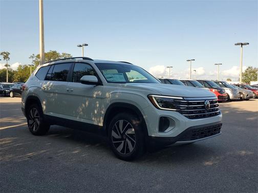 2025 Volkswagen Atlas 2.0T SE w/Technology