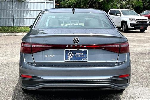 Platinum Gray Metallic 2026 Volkswagen Jetta 1.4T SE