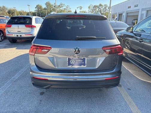 2022 Volkswagen Tiguan 2.0T SE