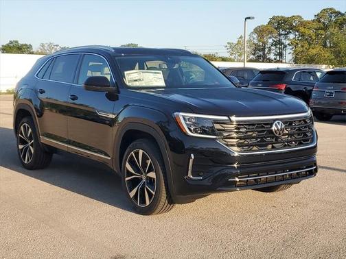 2025 Volkswagen Atlas Cross Sport 2.0T SEL Premium