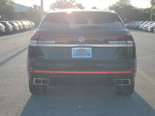 2025 Volkswagen Atlas Cross Sport 2.0T SEL Premium