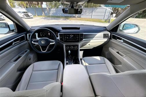 2023 Volkswagen Atlas 3.6L SE w/Technology