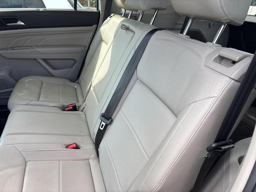 2023 Volkswagen Atlas 3.6L SE w/Technology