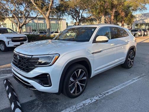 2025 Volkswagen Atlas Cross Sport 2.0T SEL Premium