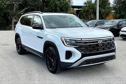 2025 Volkswagen Atlas 2.0T Peak Edition