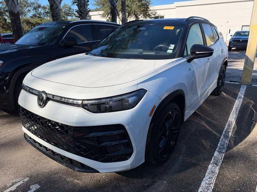 Opal White w/Deep Black Roof 2026 Volkswagen Tiguan 2.0T SE R-Line Black