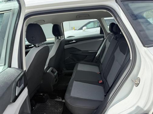 2022 Volkswagen Taos 1.5T S