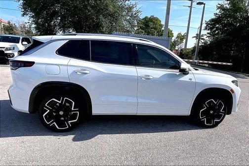 opal white pearl 2026 Volkswagen Tiguan 2.0T SEL R-Line 4MOTION