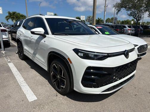 opal white pearl 2026 Volkswagen Tiguan 2.0T SEL R-Line 4MOTION