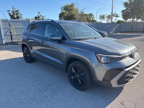 2025 Volkswagen Taos 1.5T SE