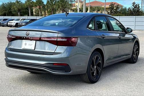 2026 Volkswagen Jetta 1.4T SE