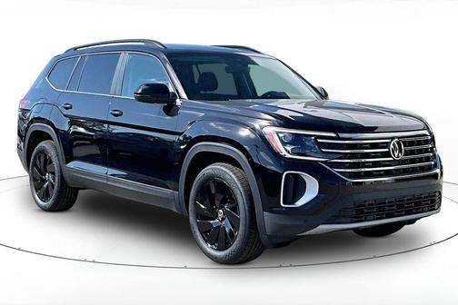 Deep Black Pearl 2026 Volkswagen Atlas 2.0T SE w/Technology 4MOTION