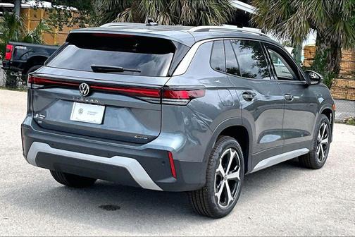 Platinum 2026 Volkswagen Tiguan 2.0T SE 4MOTION