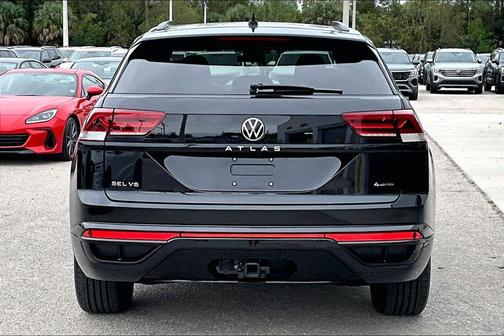 2023 Volkswagen Atlas Cross Sport 3.6L V6 SEL R-Line