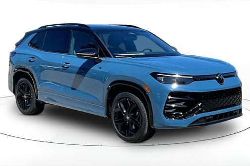 Blue 2026 Volkswagen Tiguan 2.0T SE R-Line Black 4MOTION