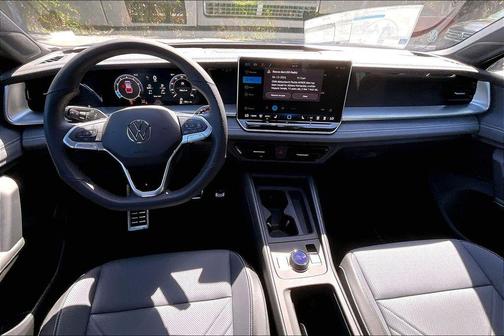 Blue 2026 Volkswagen Tiguan 2.0T SE R-Line Black 4MOTION