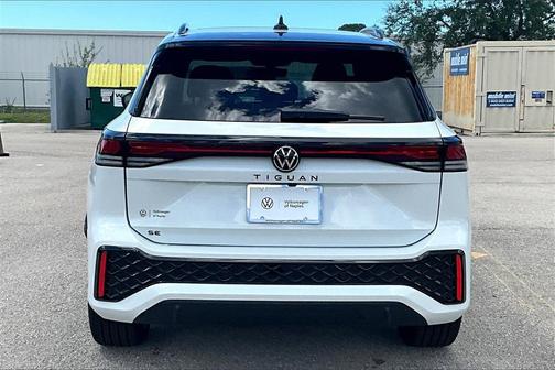 2025 Volkswagen Tiguan 2.0T SE R-Line Black
