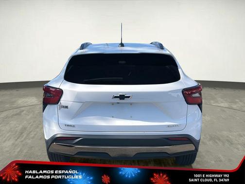 Summit White 2024 Chevrolet Trax ACTIV