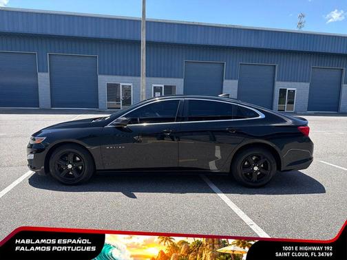 Mosaic Black Metallic 2022 Chevrolet Malibu 1LS