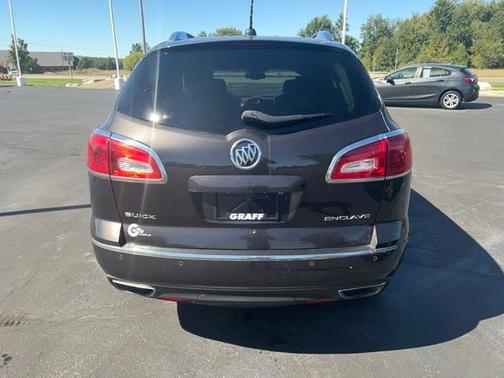 Photo 4 of 25 of 2017 Buick Enclave Leather
