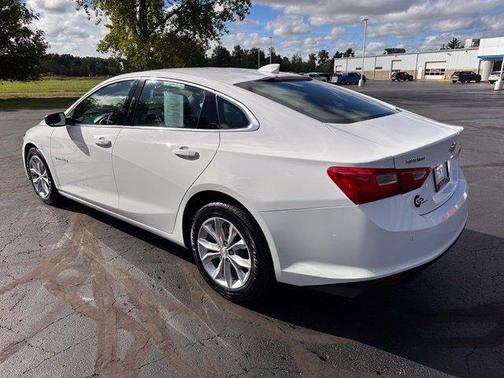 Summit White 2025 Chevrolet Malibu LT