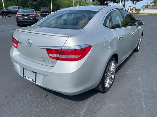 Photo 5 of 16 of 2012 Buick Verano Leather