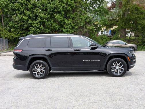 Diamond Black 2023 Jeep Grand Cherokee L Limited