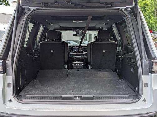 Bright White Clearcoat 2026 Jeep Grand Wagoneer L LIMITED RESERVE