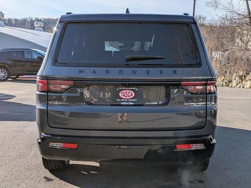 2023 Jeep Wagoneer Series II