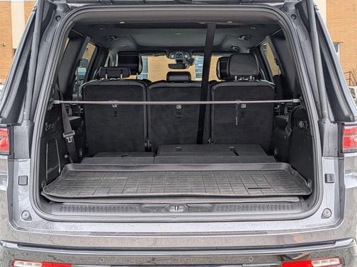 2023 Jeep Wagoneer Series II