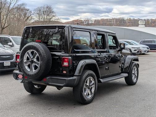 2022 Jeep Wrangler Unlimited Sahara