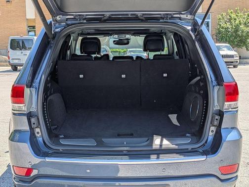 Pacific Blue Clearcoat 2019 Jeep Grand Cherokee Overland